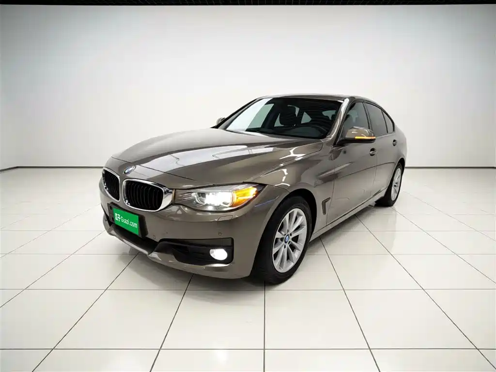 BMW 3 Series GT 2017 320i Fashion фото 2