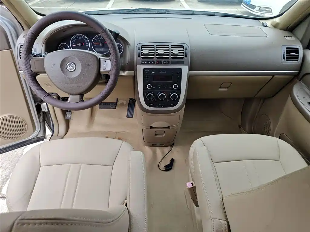 Buick GL8 2014 2.4L Classic Edition фото 10