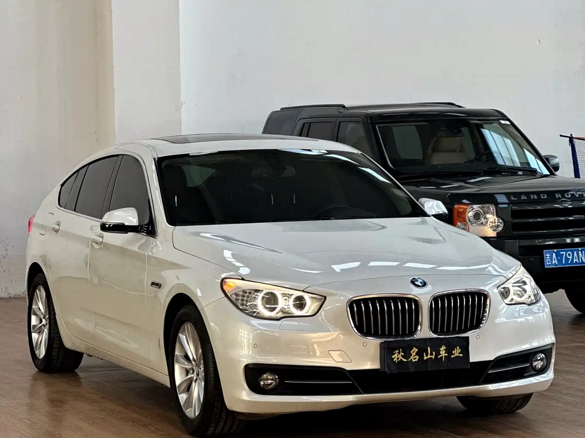 BMW 5 Series GT 2014 528i Leading фото 3