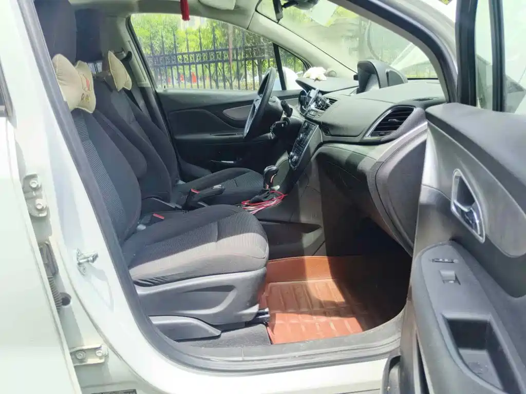 Photo 12 - Buick Encore