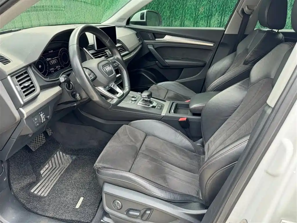 Audi Q5L 2020 45 TFSI Premium Sport фото 4