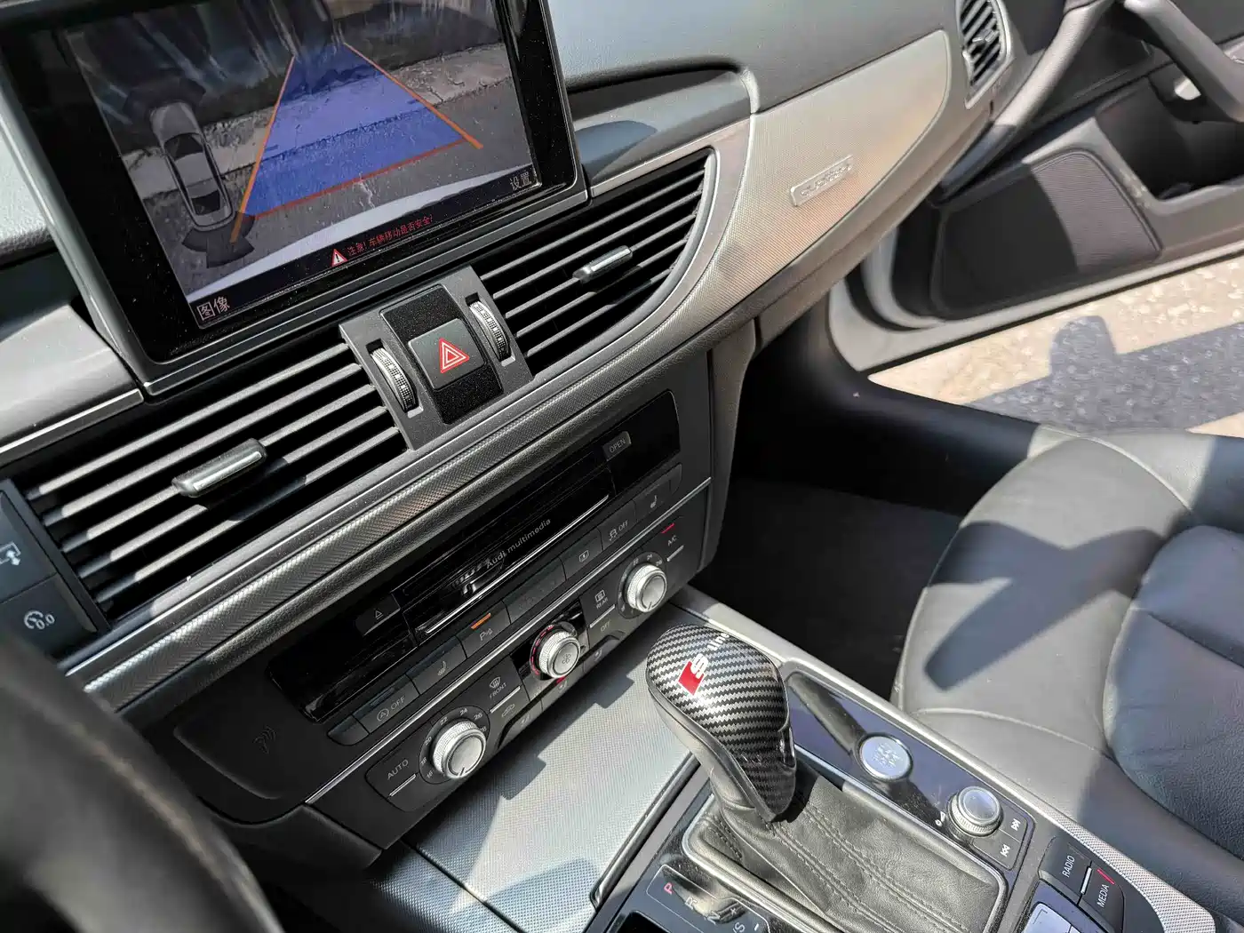 Audi A6L 2018 30th Anniversary 35 TFSI Fashion фото 9