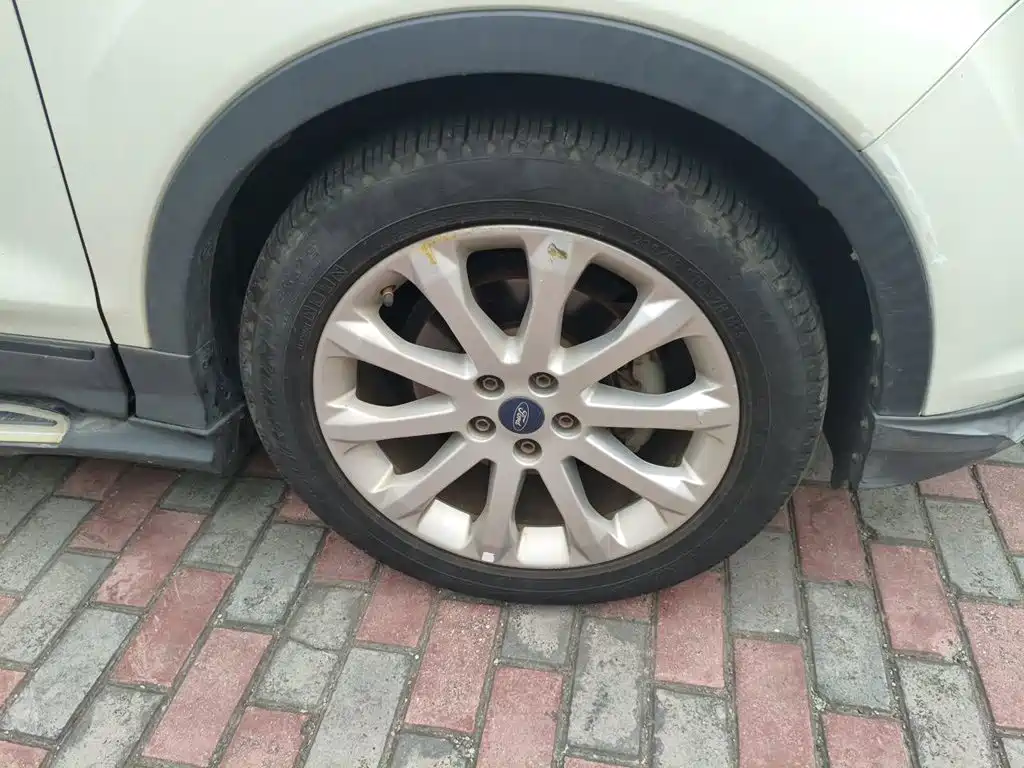 Ford Kuga 2014 2013 1.6L GTDi FWD Trend