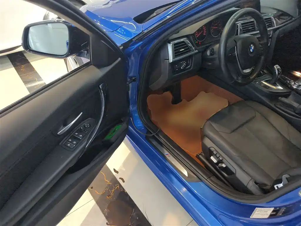 BMW 3 Series 2017 320Li M Sport фото 12