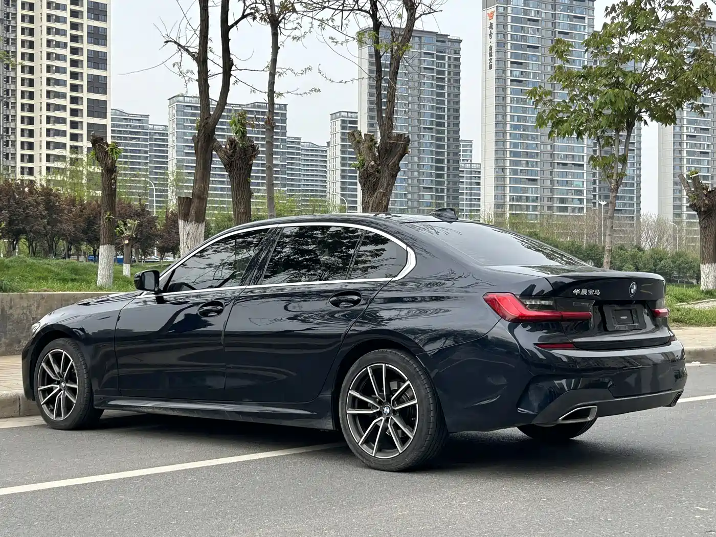 BMW 3 Series 2021 320Li M Sport Package фото 7