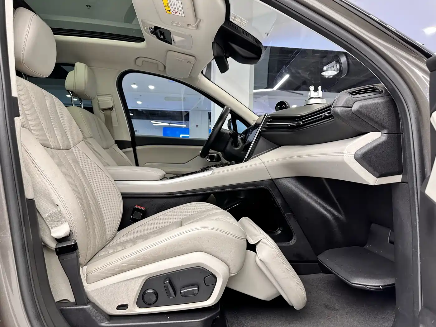 NIO ES8 2019 2018 355KM Standard 6-Seater