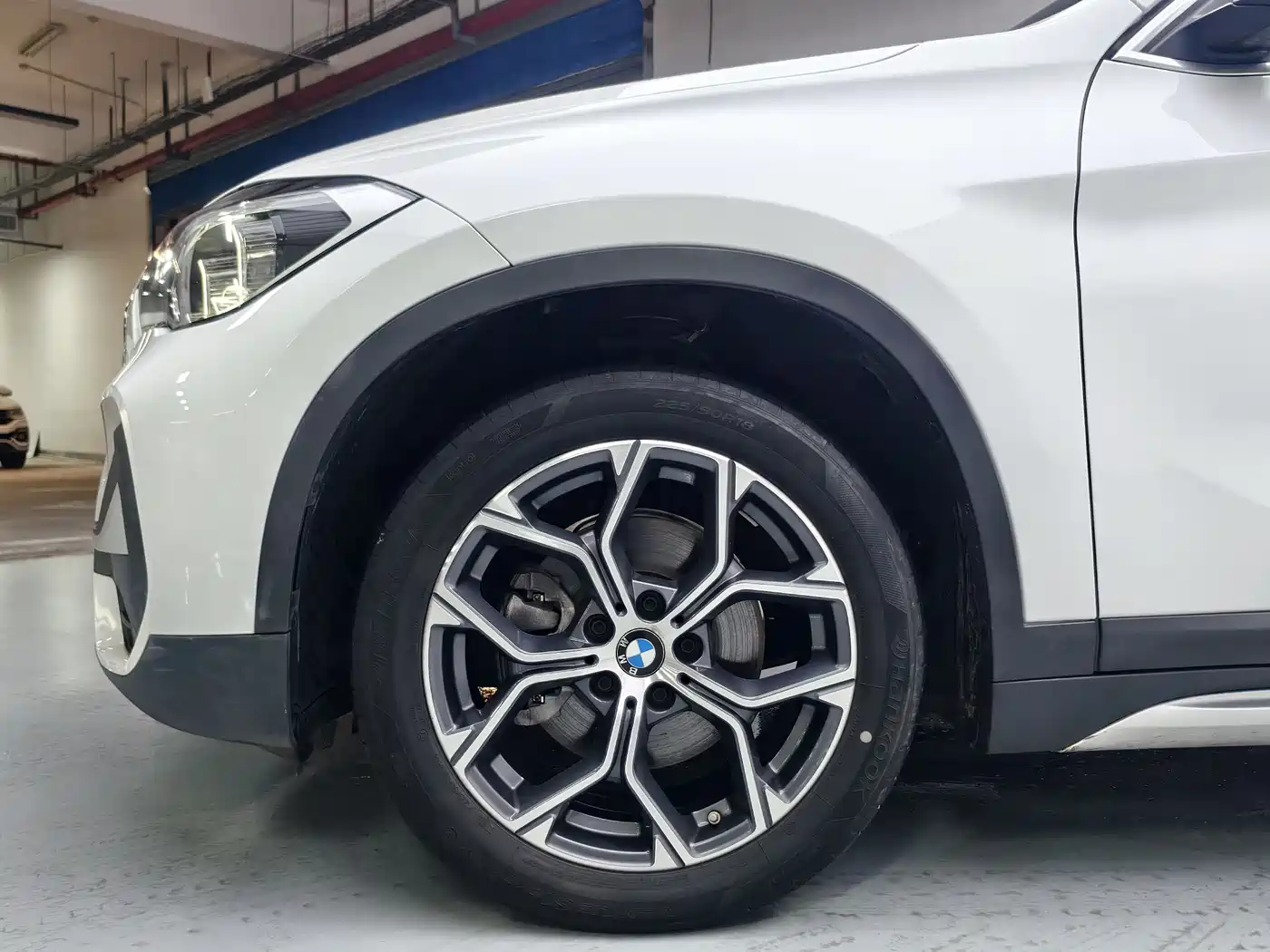 BMW X1 2022 sDrive20Li Fashion фото 9