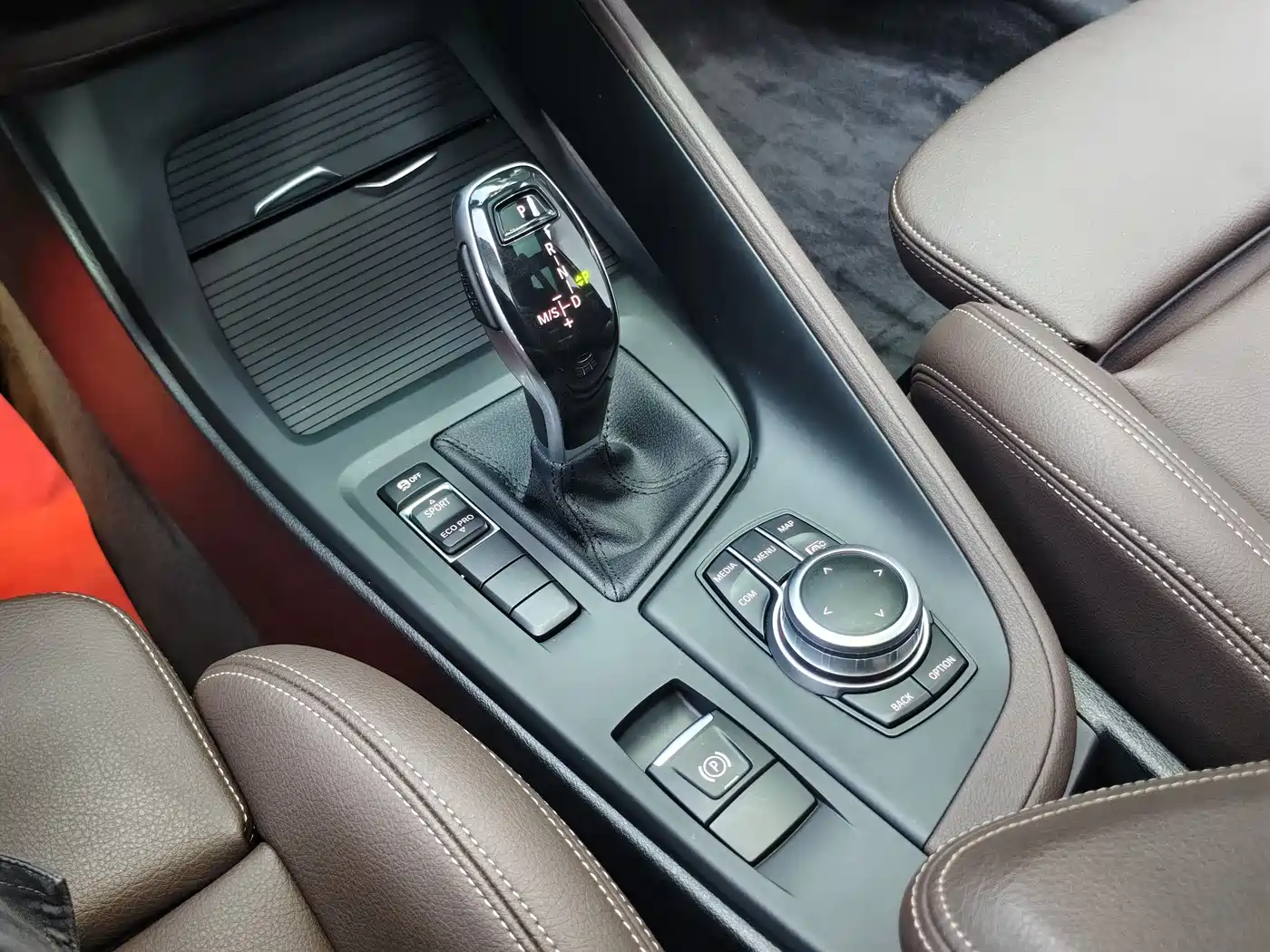 BMW X1 2022 sDrive20Li Fashion фото 16