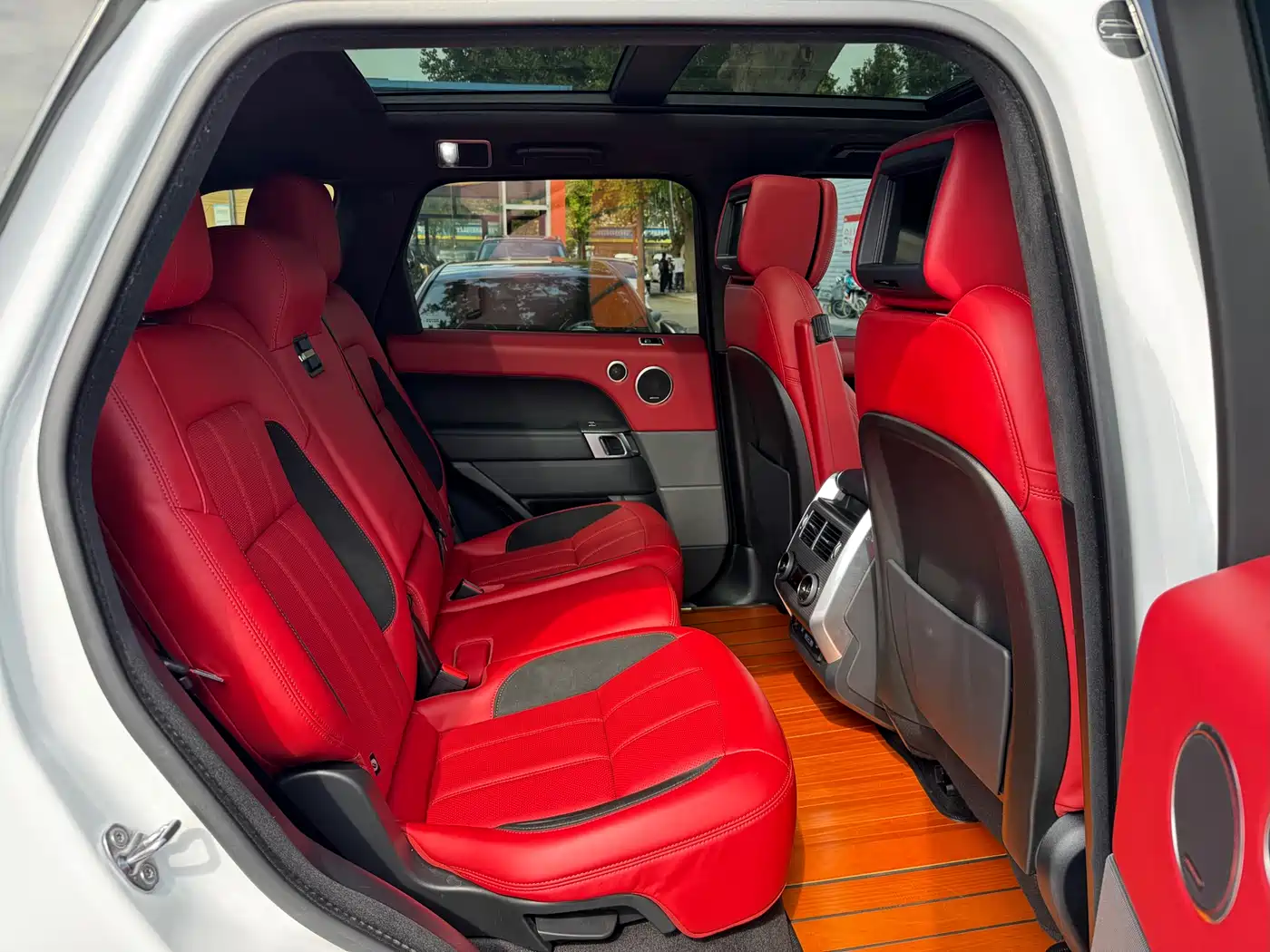 Land Rover Range Rover Sport 2020 3.0 L6 HSE DYNAMIC фото 12