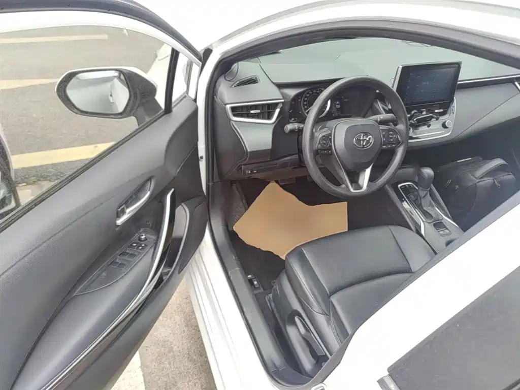 Toyota Levin 2021 185T CVT Luxury Edition фото 16