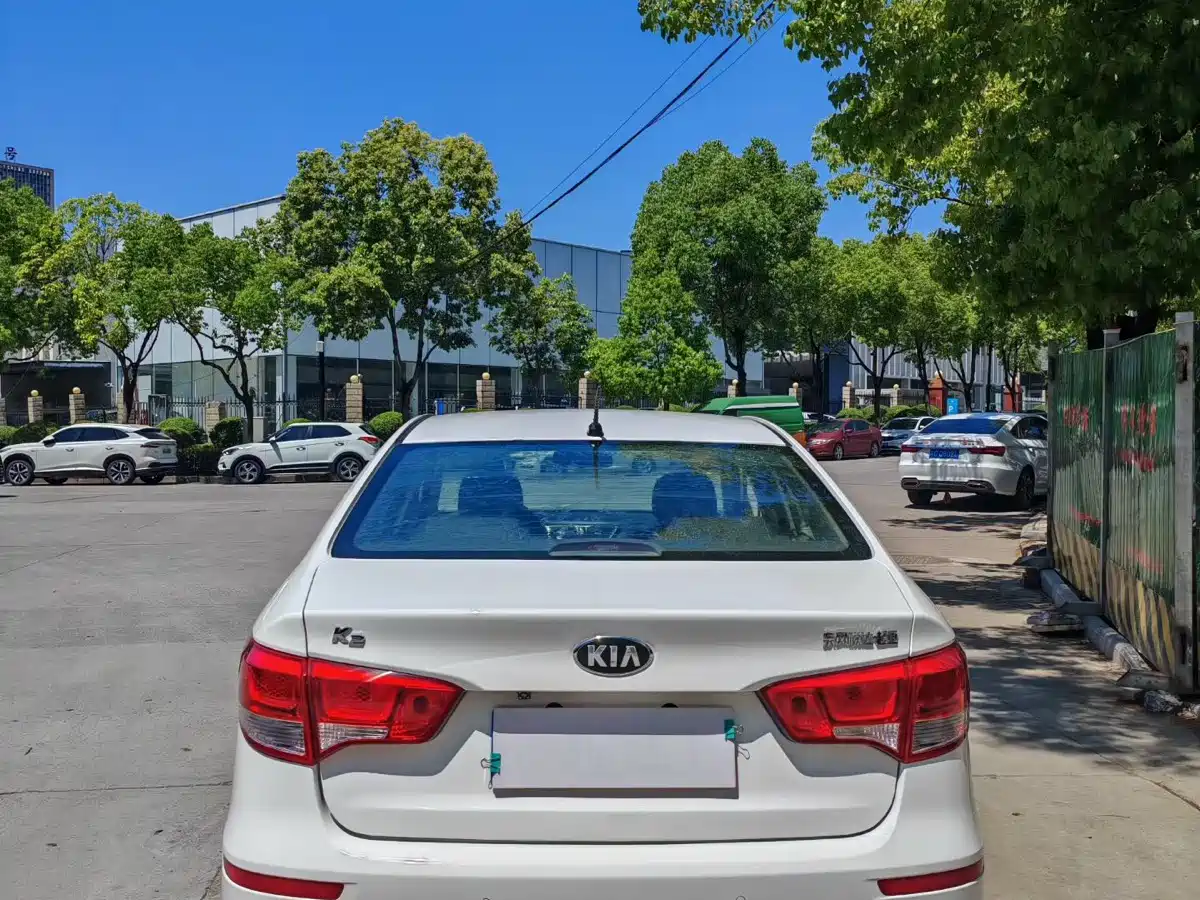 Kia K2 2015 Sedan 1.4L MT GLS фото 8