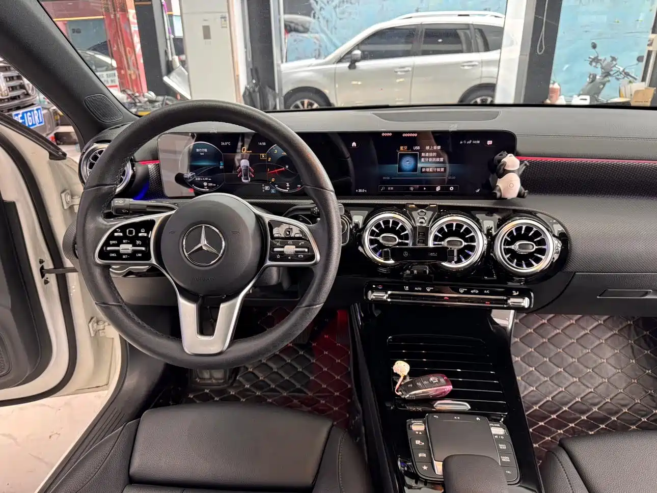 Mercedes-Benz A-Class 2020 Facelift A 200 L Sport Sedan Dynamic фото 17