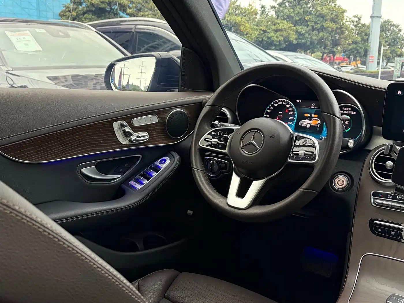 Mercedes-Benz GLC 2021 GLC 260 L 4MATIC Luxury фото 20