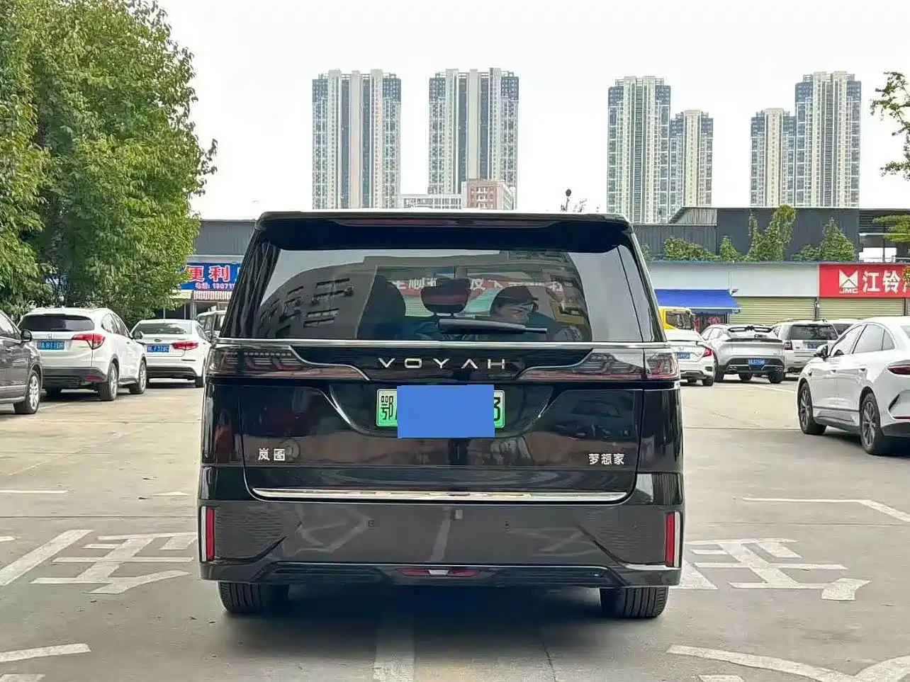 Voyah Auto Voyah Dreamer 2025 PHEV 4WD Kunpeng Premium Edition фото 17