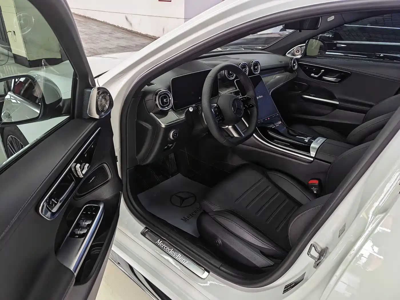 Mercedes-Benz C-Class 2025 Facelift C 260 L Sport Edition фото 7