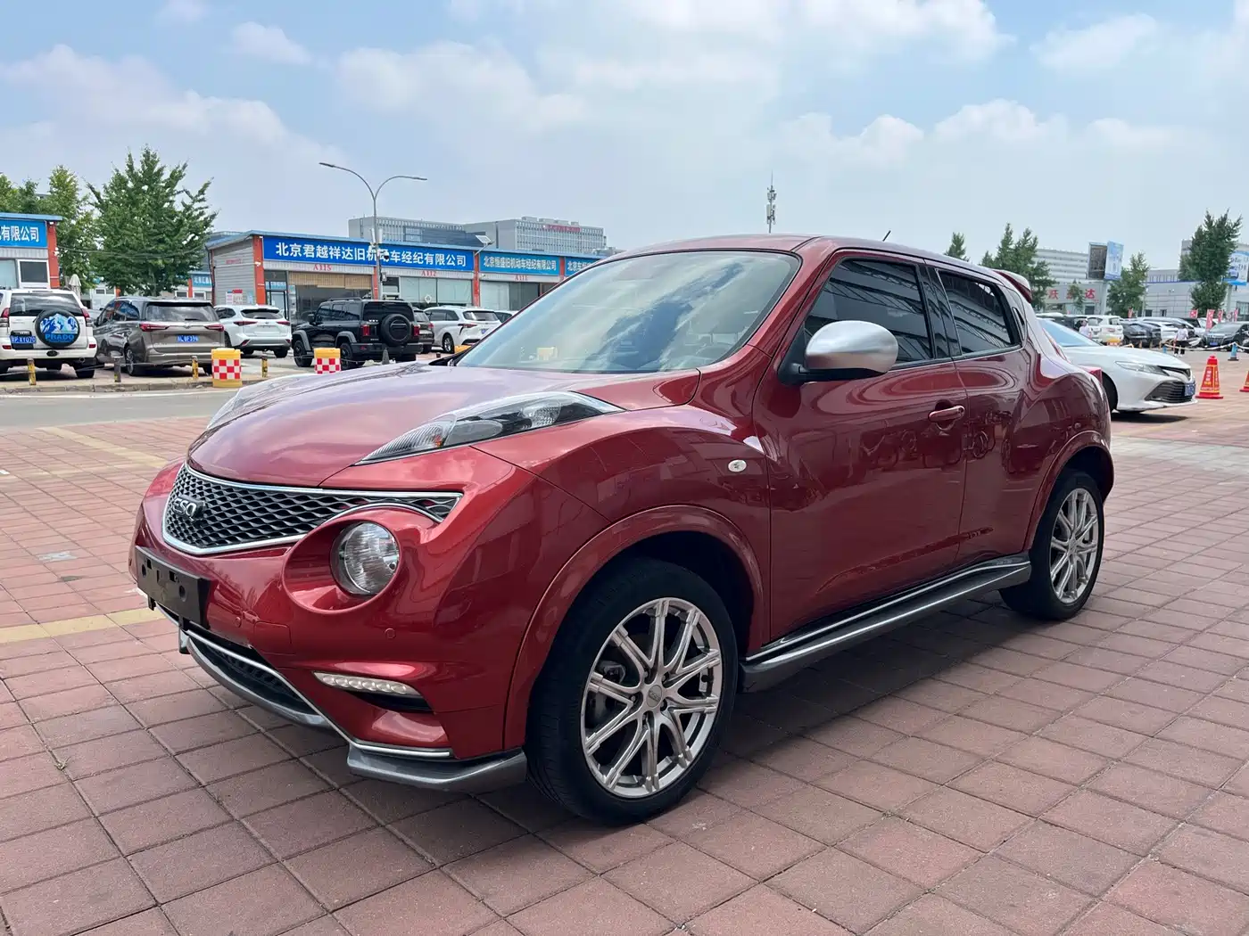  Infiniti Infiniti ESQ 2014 1.6L Free Edition