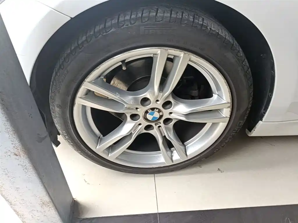 BMW 3 Series 2019 320i M Sport Package фото 23
