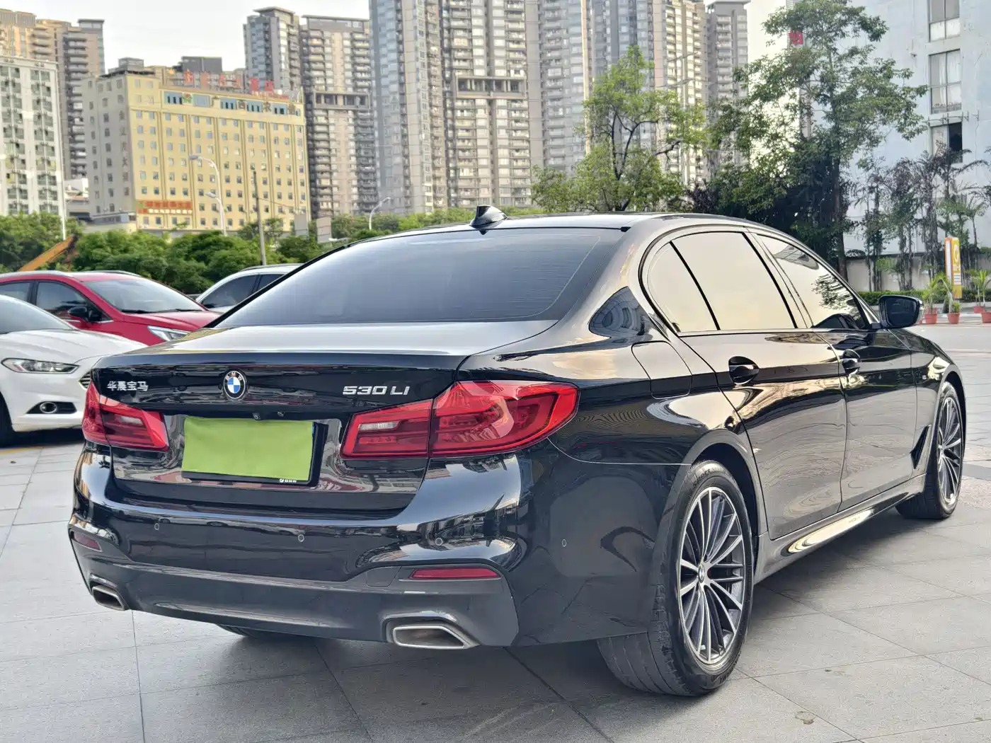 BMW 5 Series 2020 530Li Exclusive M Sport Package фото 7