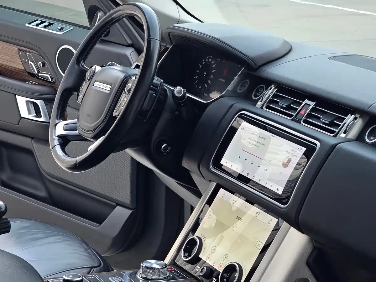 Land Rover Range Rover 2019 3.0 SC V6 Golden Age Edition фото 5