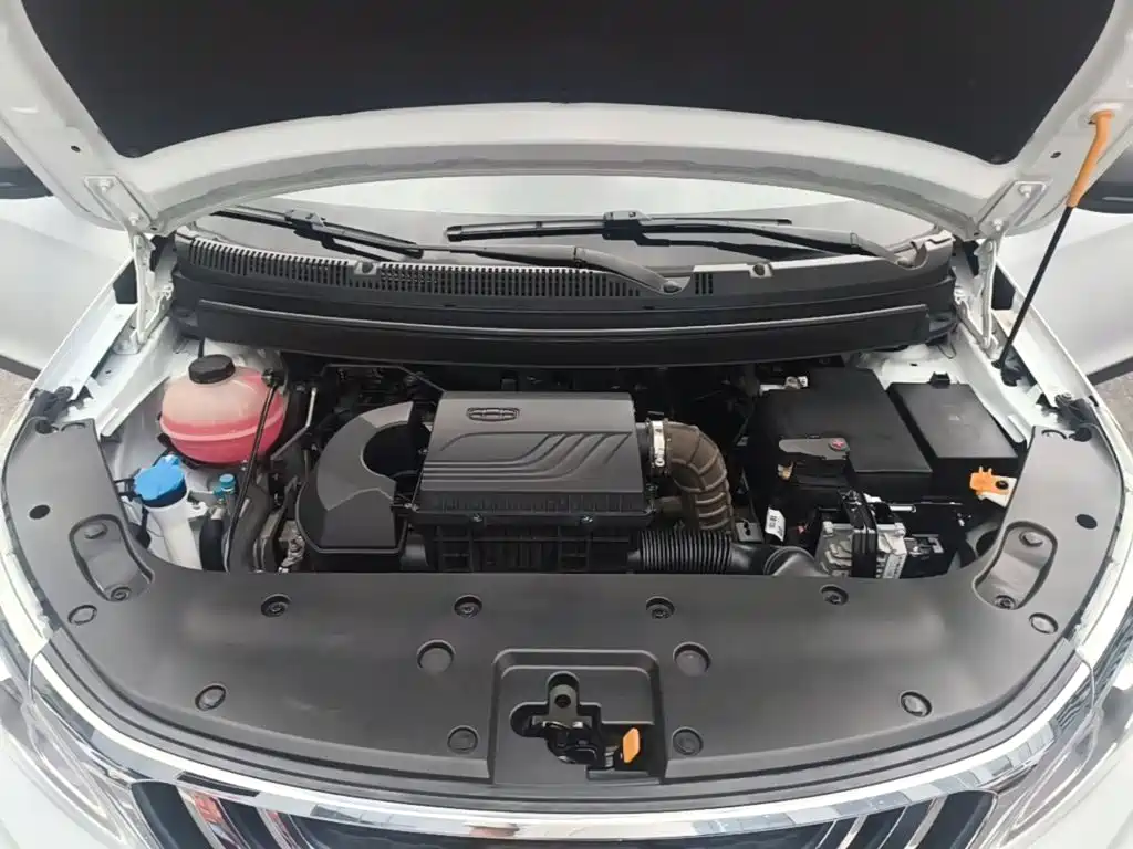 Фото 20 - Geely Vision X3