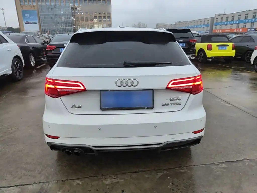 Photo 6 - Audi A3