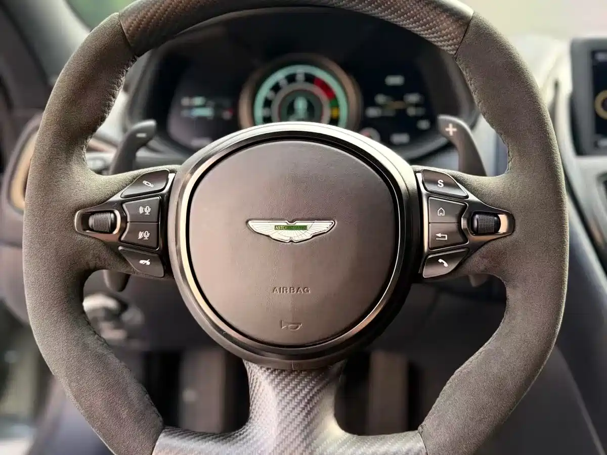 Aston Martin DB11 2021 2019 AMR Glory Limited Edition