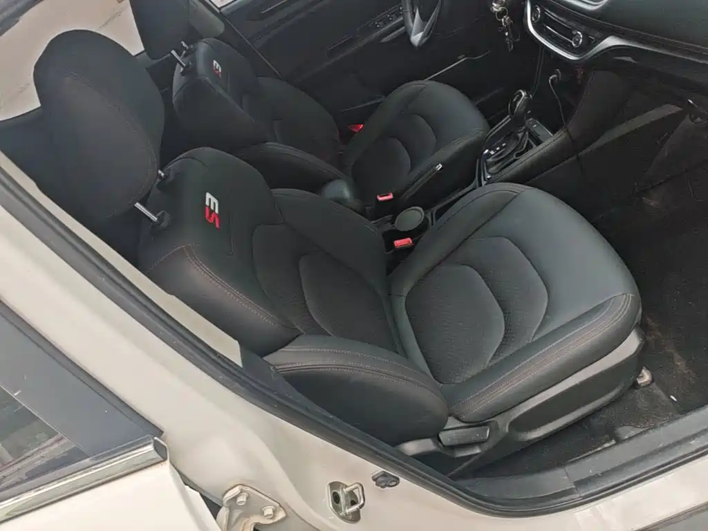 JAC Motors Refine S3 2017 2017 1.6L CVT Luxury Smart