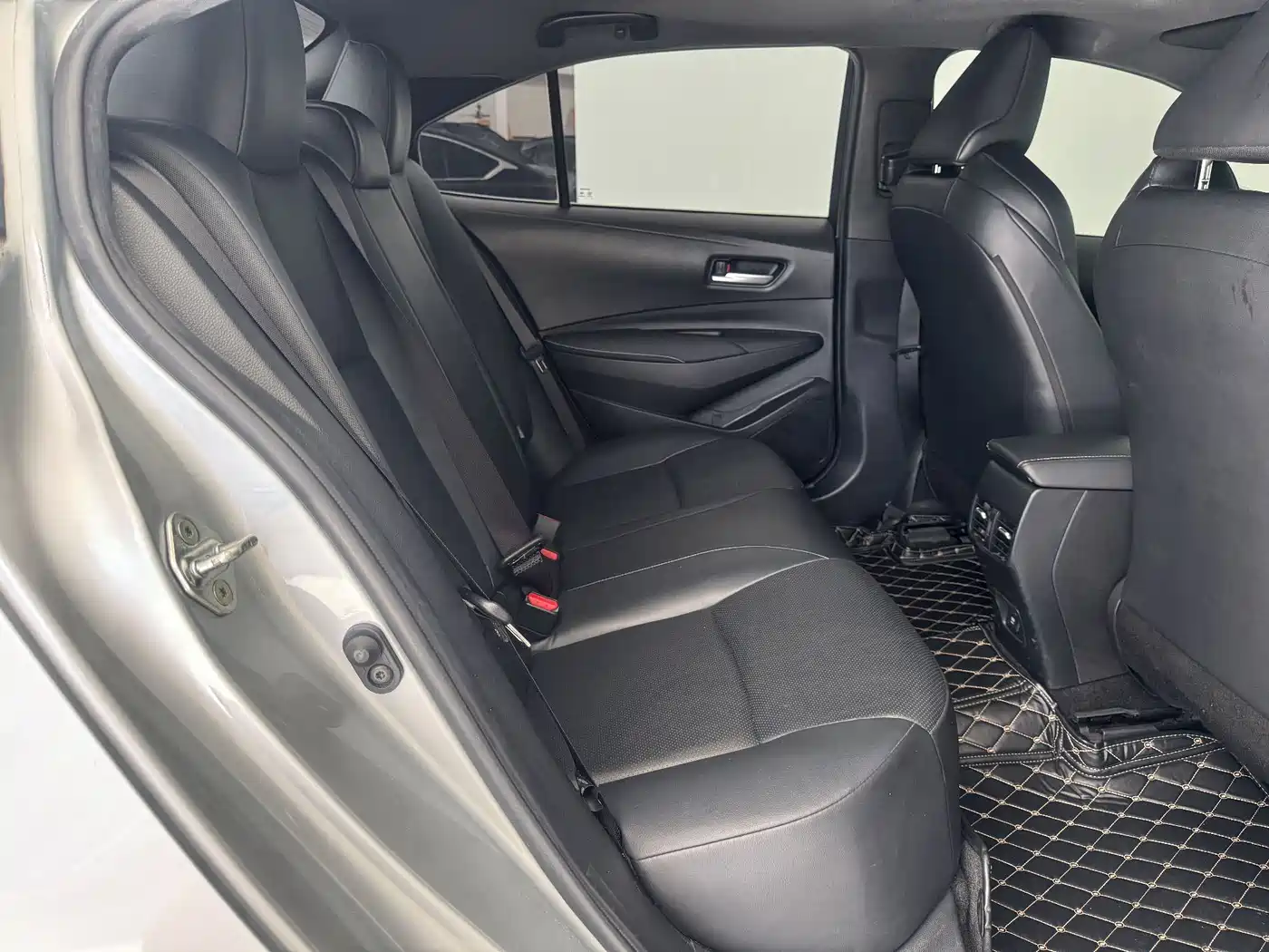 Toyota Levin 2021 185T CVT Luxury Edition фото 5