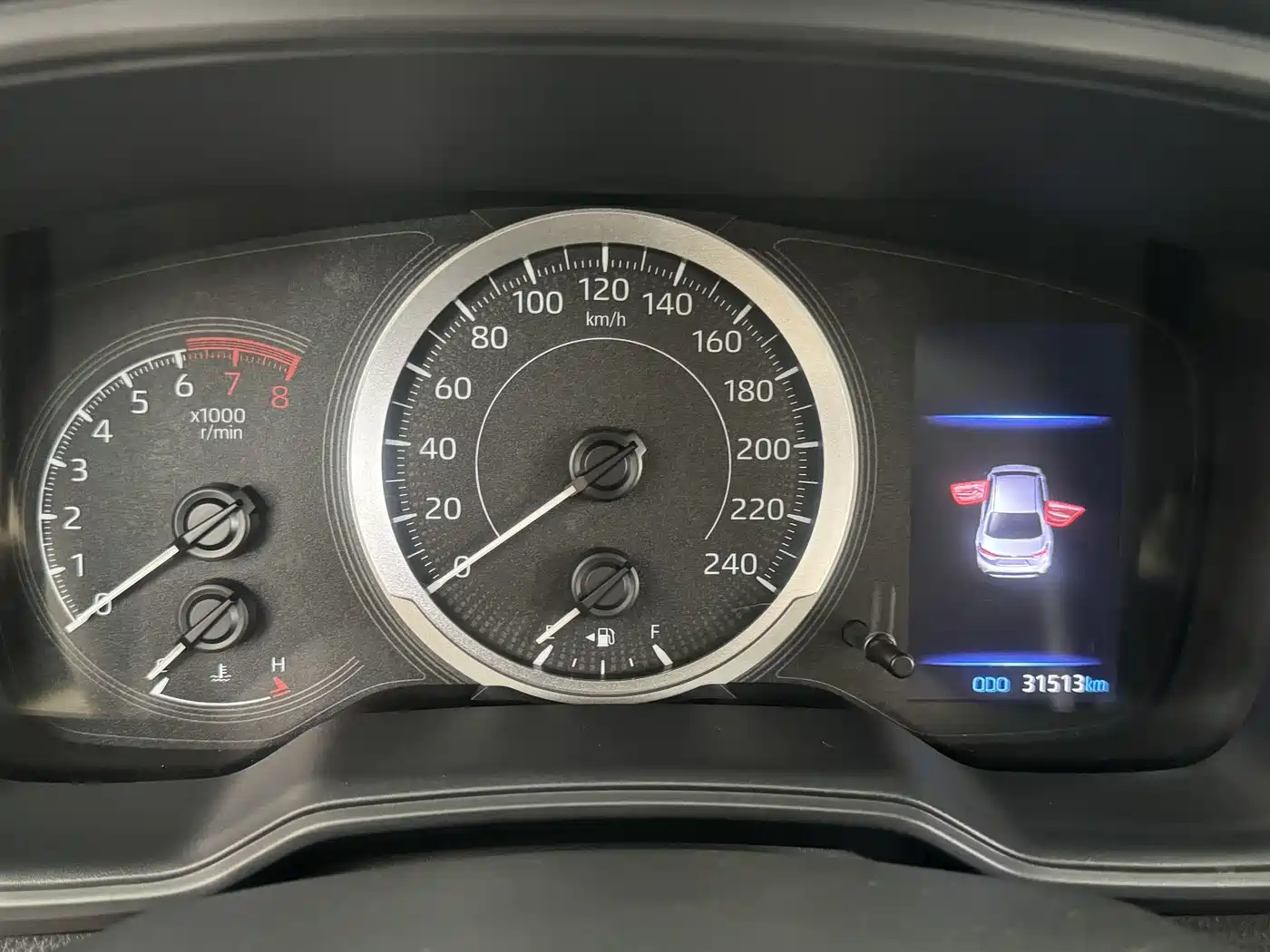 Toyota Levin 2021 185T CVT Luxury Edition фото 10