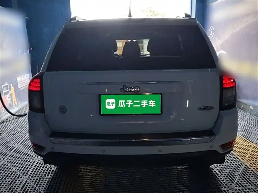 Jeep Compass (Import) 2014 2014 Facelift 2.4L 4WD Comfort Edition
