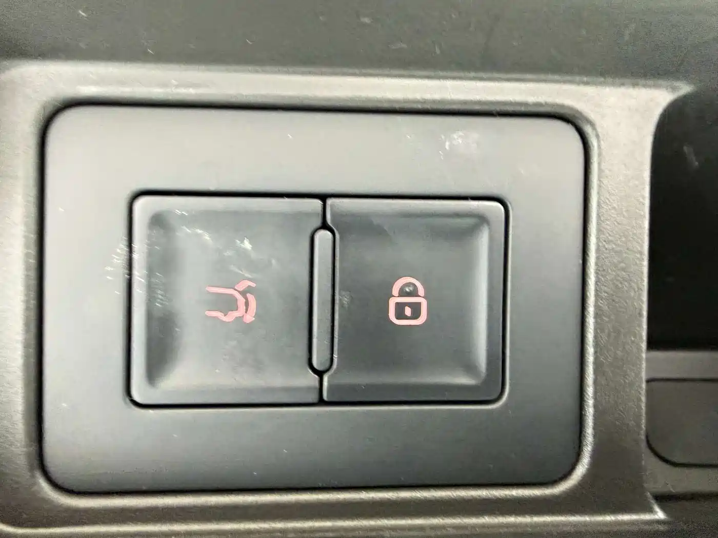 BYD Xia 2025 DM-i 1.5T 180km Surpass Edition фото 24