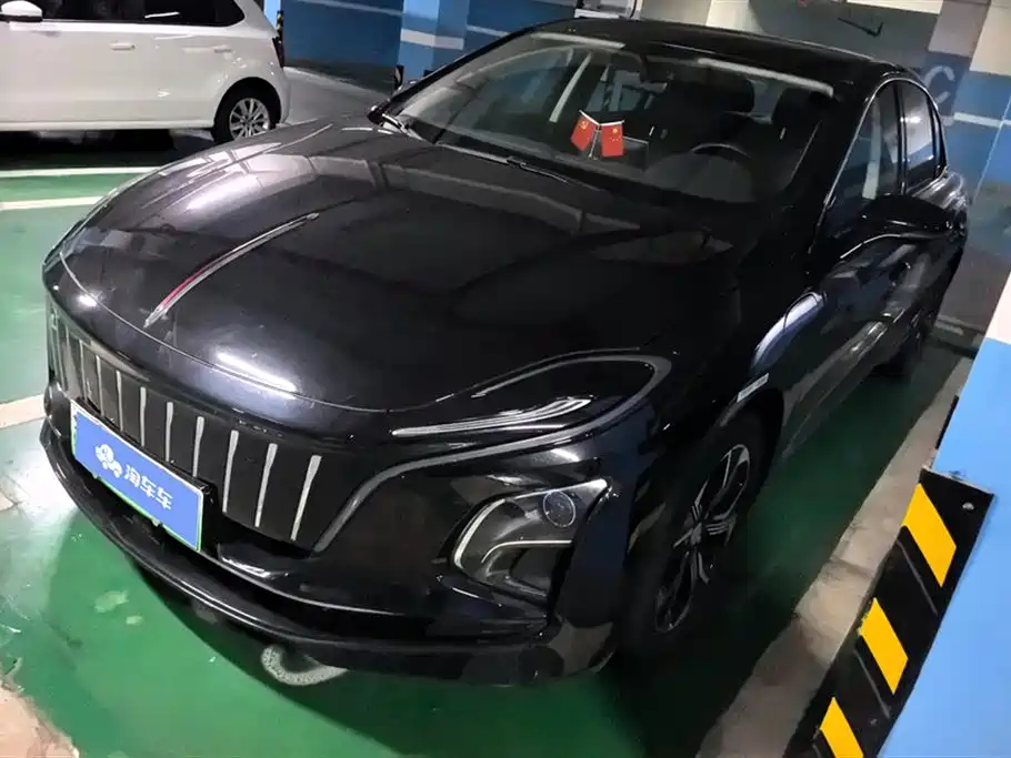 Hongqi HONGQI E QM5