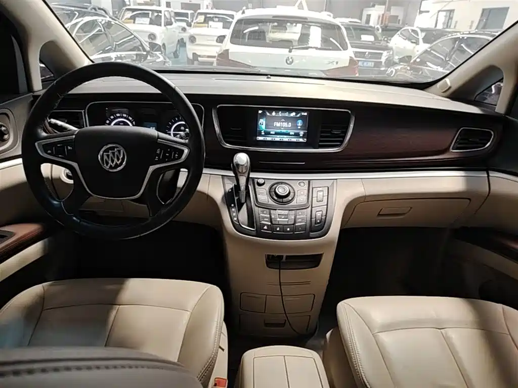 Buick GL8 2018 28T Luxury Model China VI фото 14