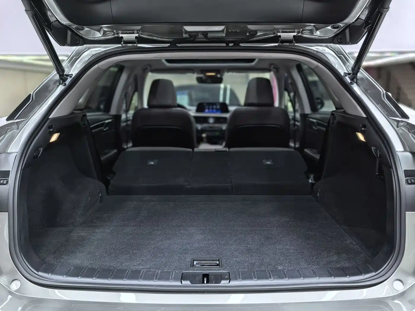 Lexus RX 2020 Facelift 300 AWD Elegance Edition фото 32