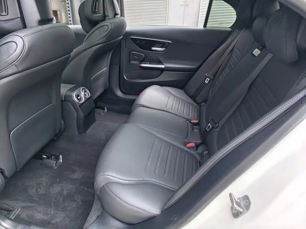 Фото 7 - Mercedes-Benz C-Class