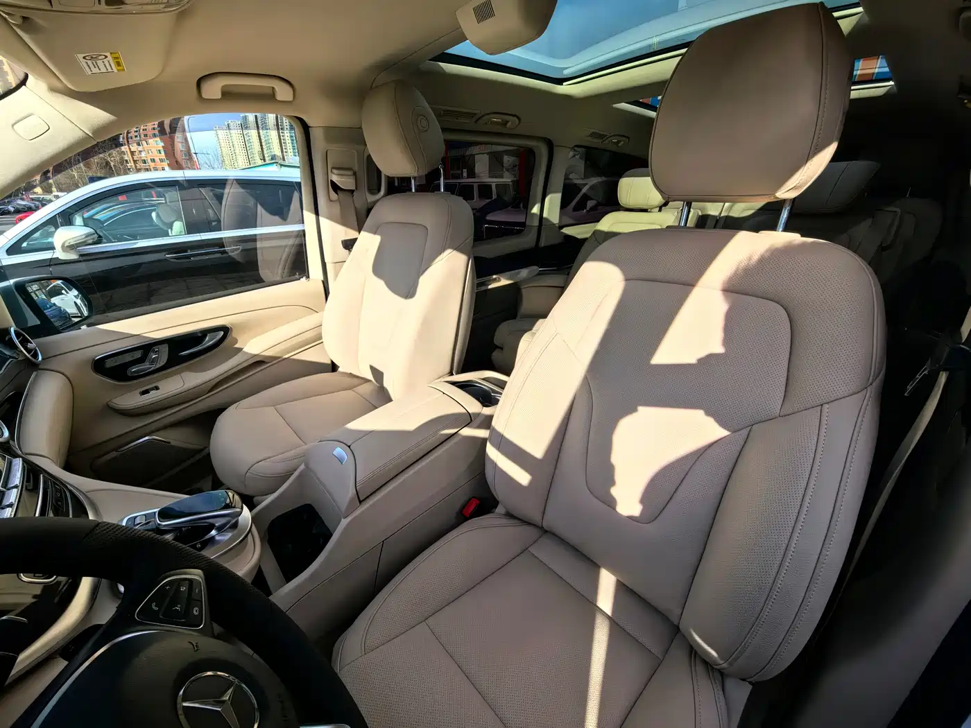 Mercedes-Benz V-Class 2016 V 260 L Premium Long фото 6