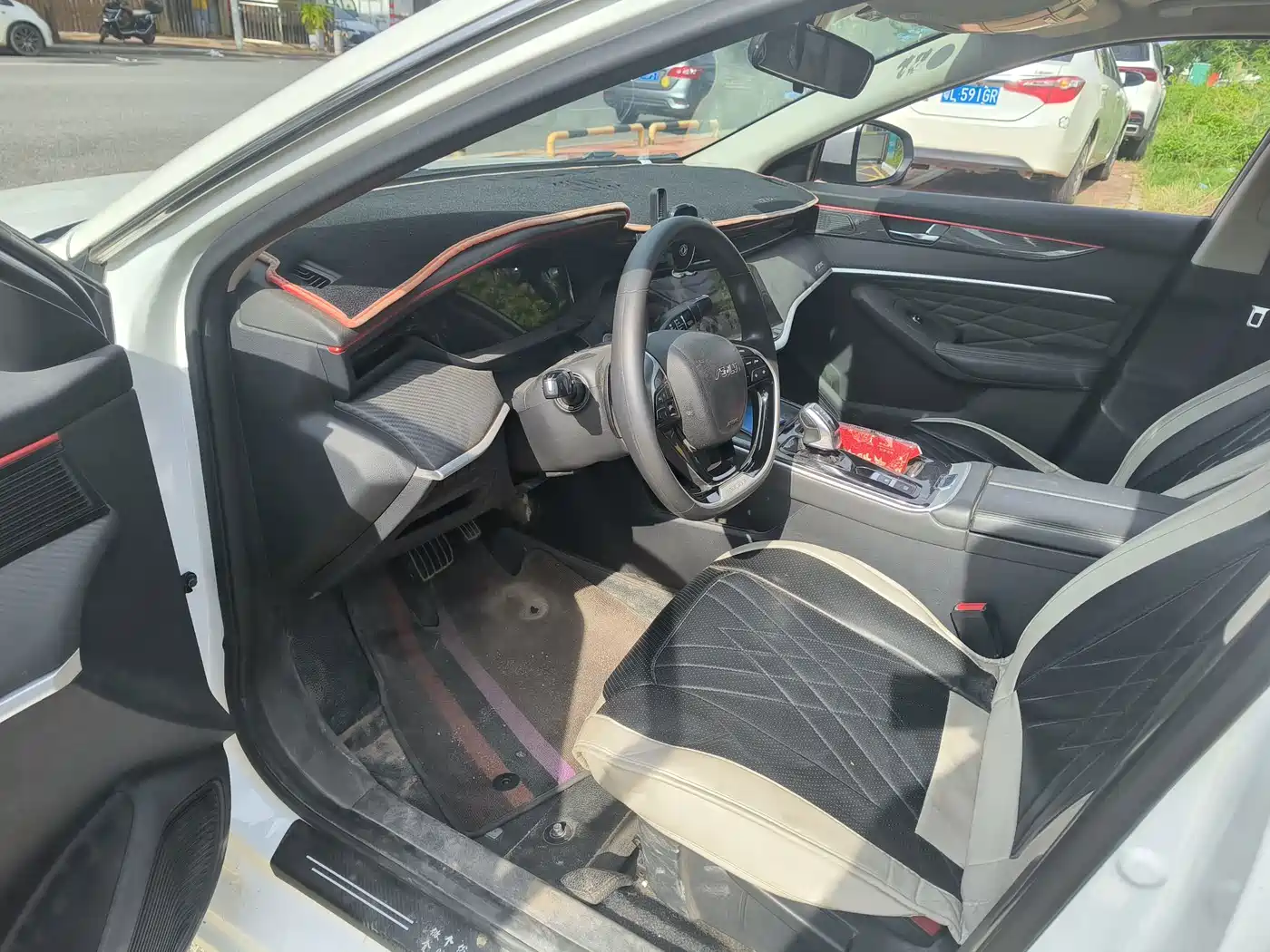 Dongfeng Aeolus Yixuan MAX 2022 2022 1.5T Ultra Cool Dad Edition