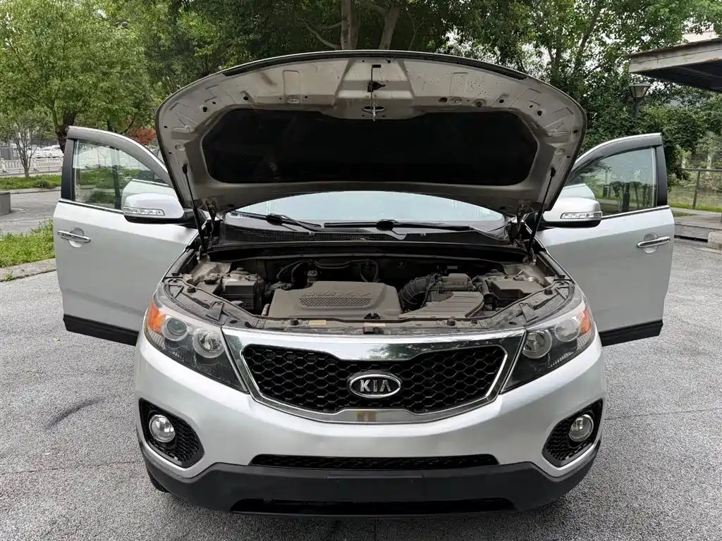 Kia Sorento 2012 2.2T Diesel Luxury Edition фото 29