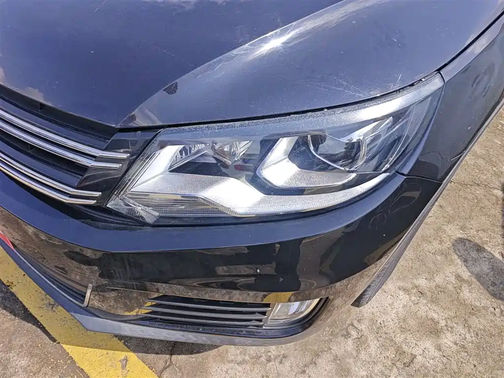 Volkswagen Tiguan 2015 1.8TSI Automatic 2WD Highline фото 24