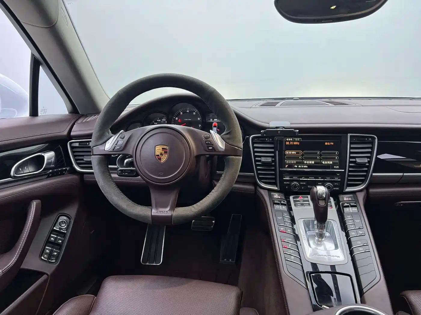 Porsche Panamera 2016 Panamera 4 Executive Edition 3.0T фото 27