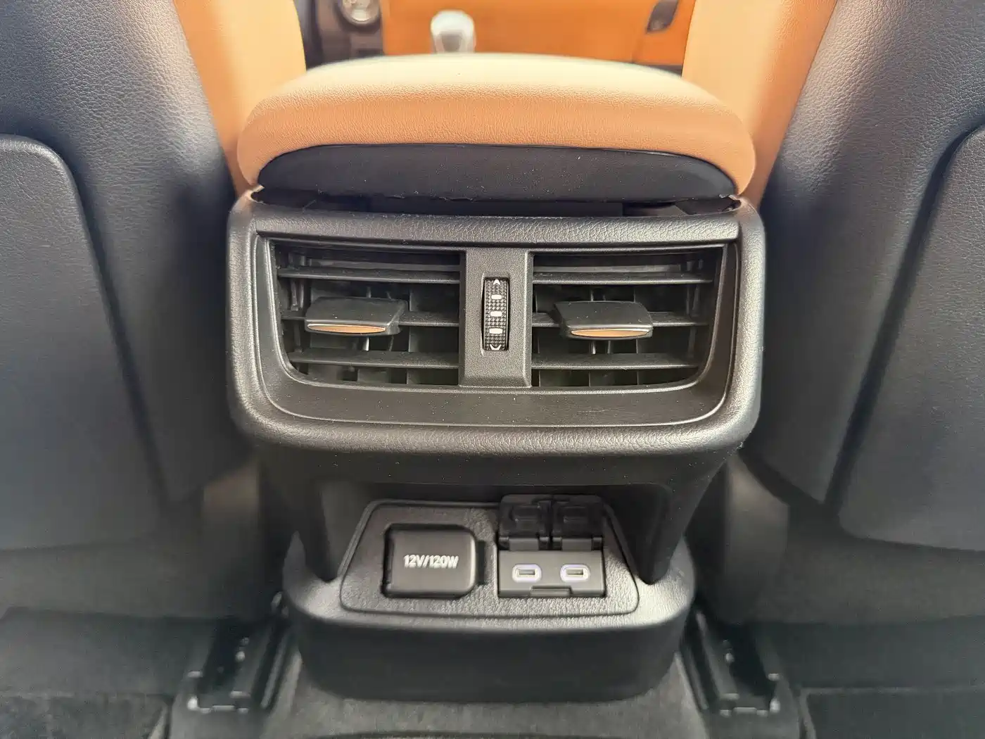 Lexus ES 2025 300h Ultimate Edition фото 15