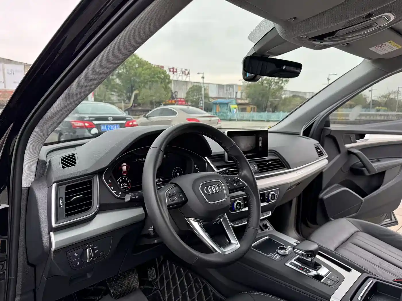 AUDI Q5L