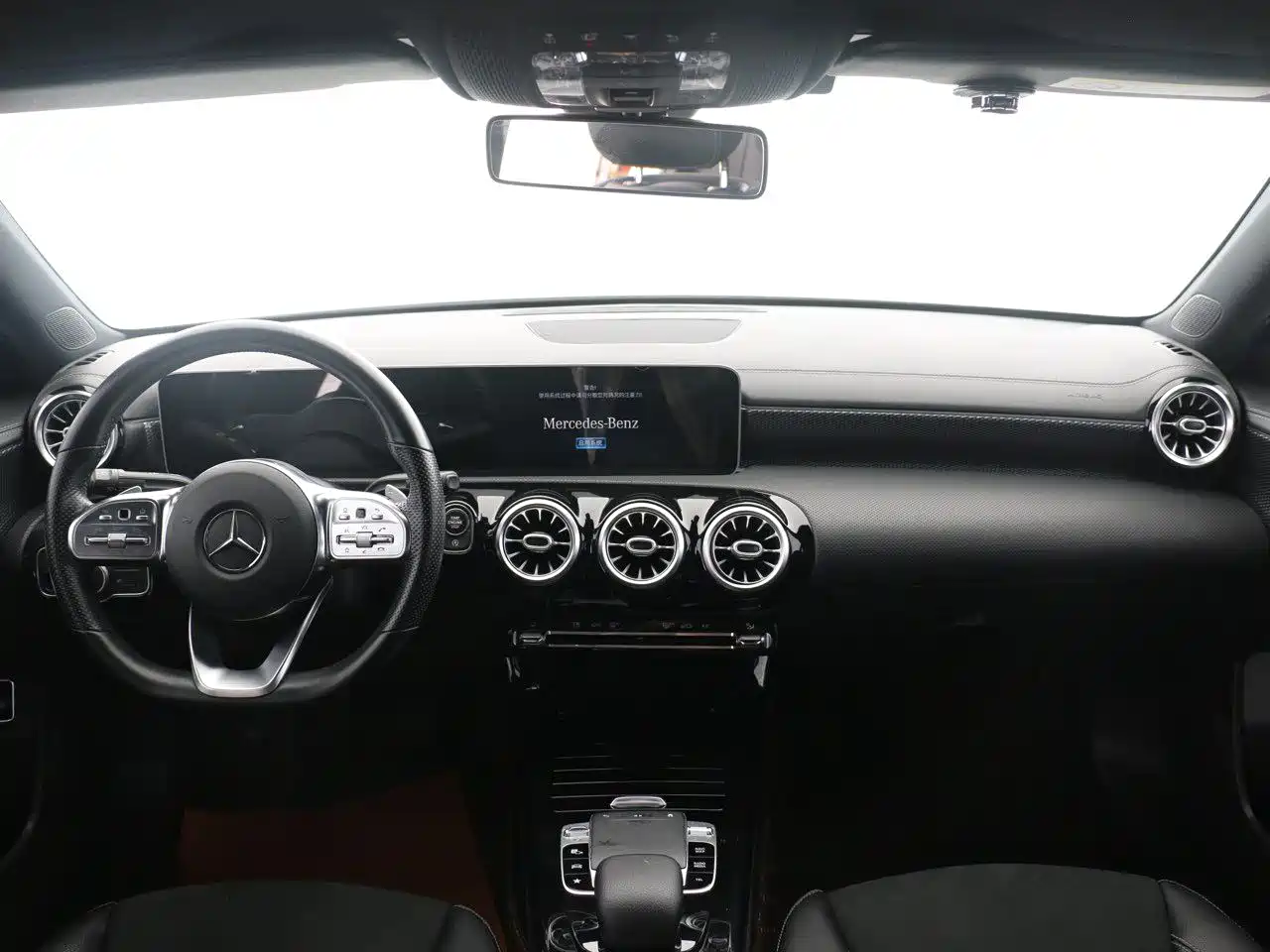 Mercedes-Benz A-Class 2020 A 200 L Sport Sedan фото 7