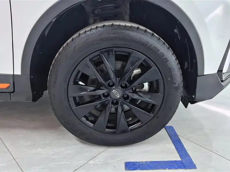 GEELY AUTOMOBILE BOYUE