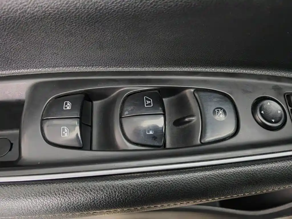 Renault Koleos 2017 2017 2.0L 2WD Luxury Edition