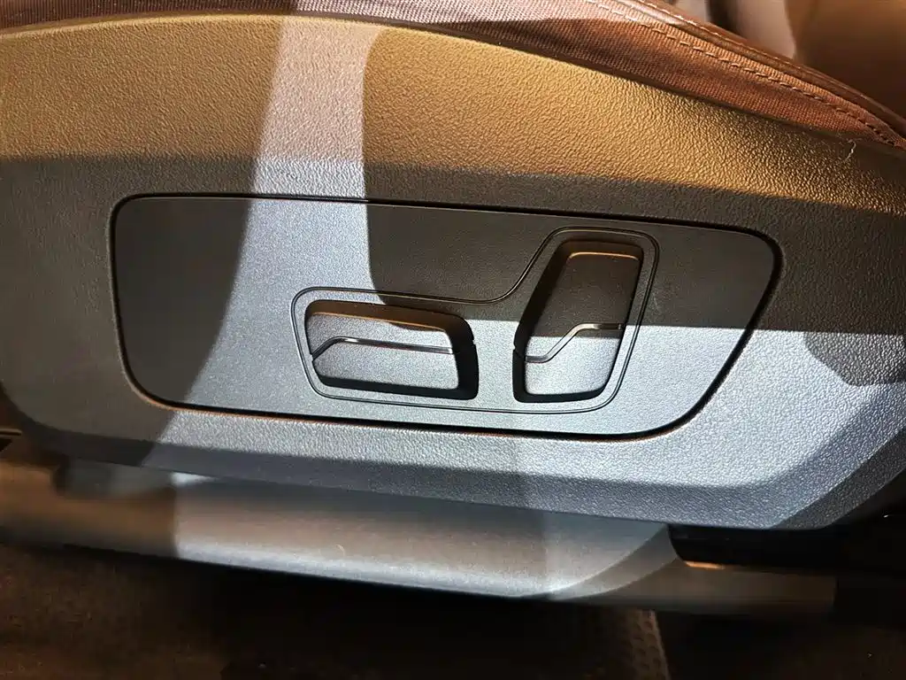 BMW X1 2023 sDrive20Li X Design Package фото 20