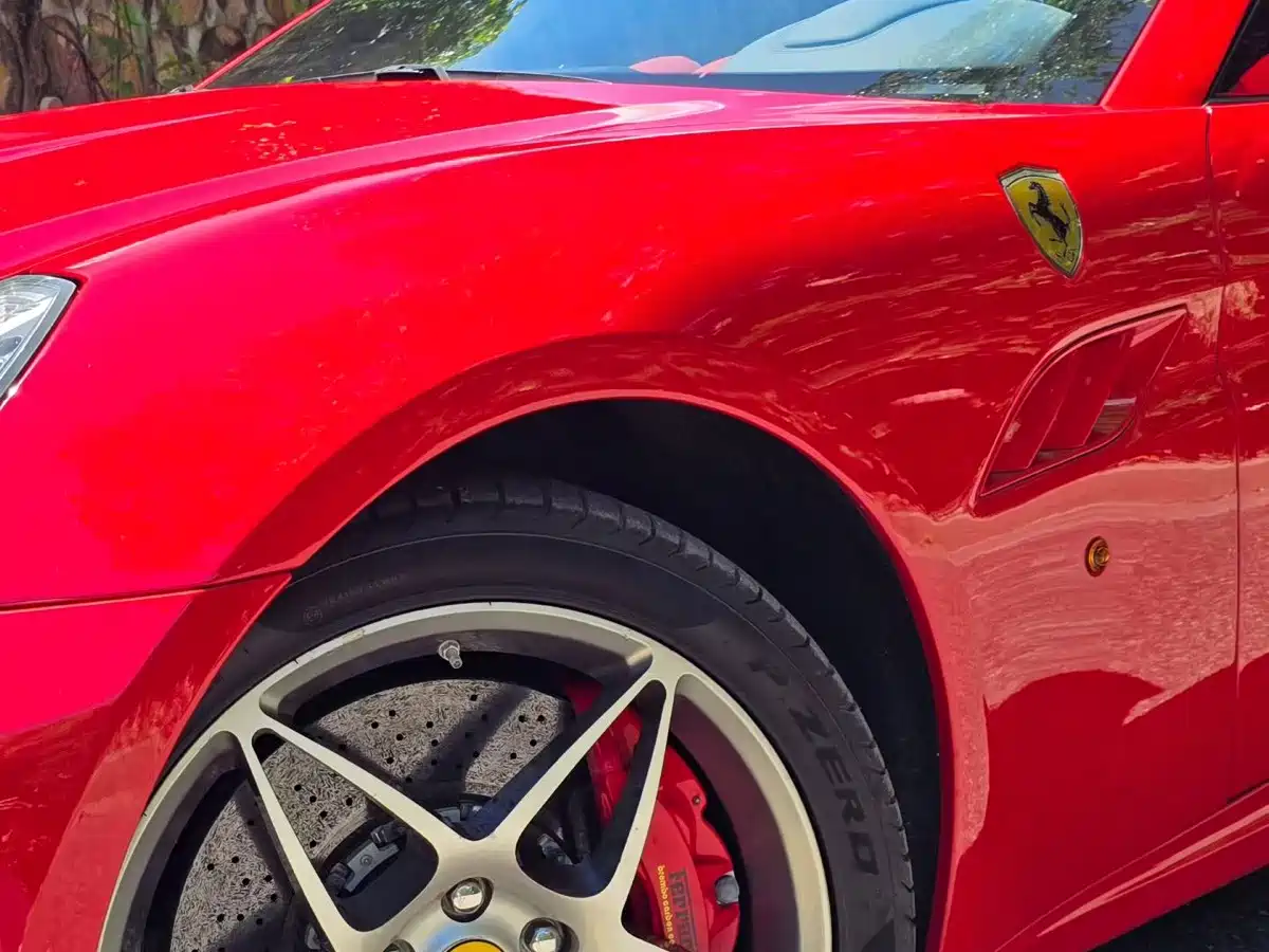 Ferrari California T 2010 2009 4.3L Standard