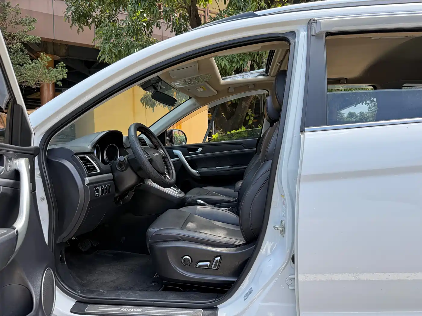 Haval H6 2015 Sport 1.5T Automatic 2WD Luxury фото 6