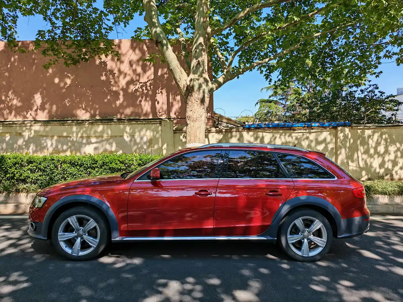 Audi A4 (Import) 2014 40 TFSI allroad quattro plus фото 4