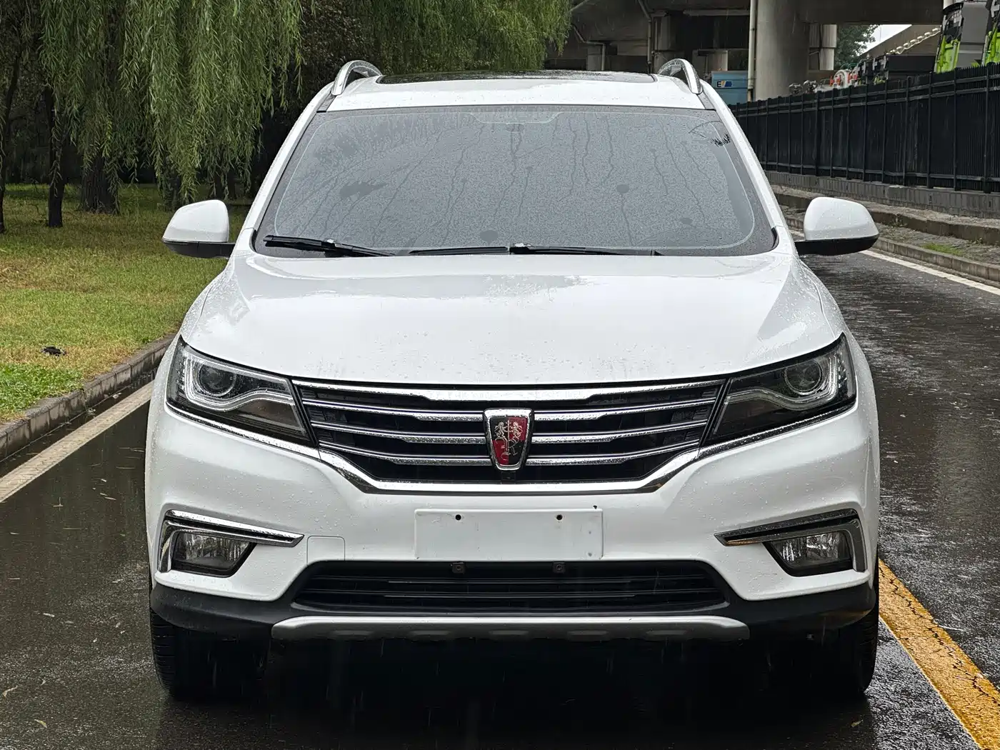 Roewe RX5 2016 2016 20T 2WD Automatic Internet Smart Edition